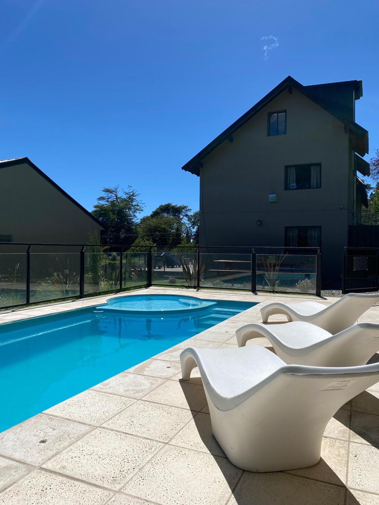 Complejo Quillaipe Apart Suite Сан-Карлос-де-Барілоче Екстер'єр фото